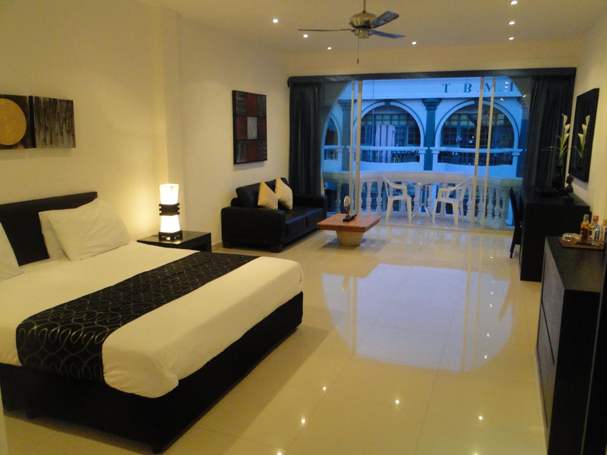 East Suites Pattaya Dış mekan fotoğraf