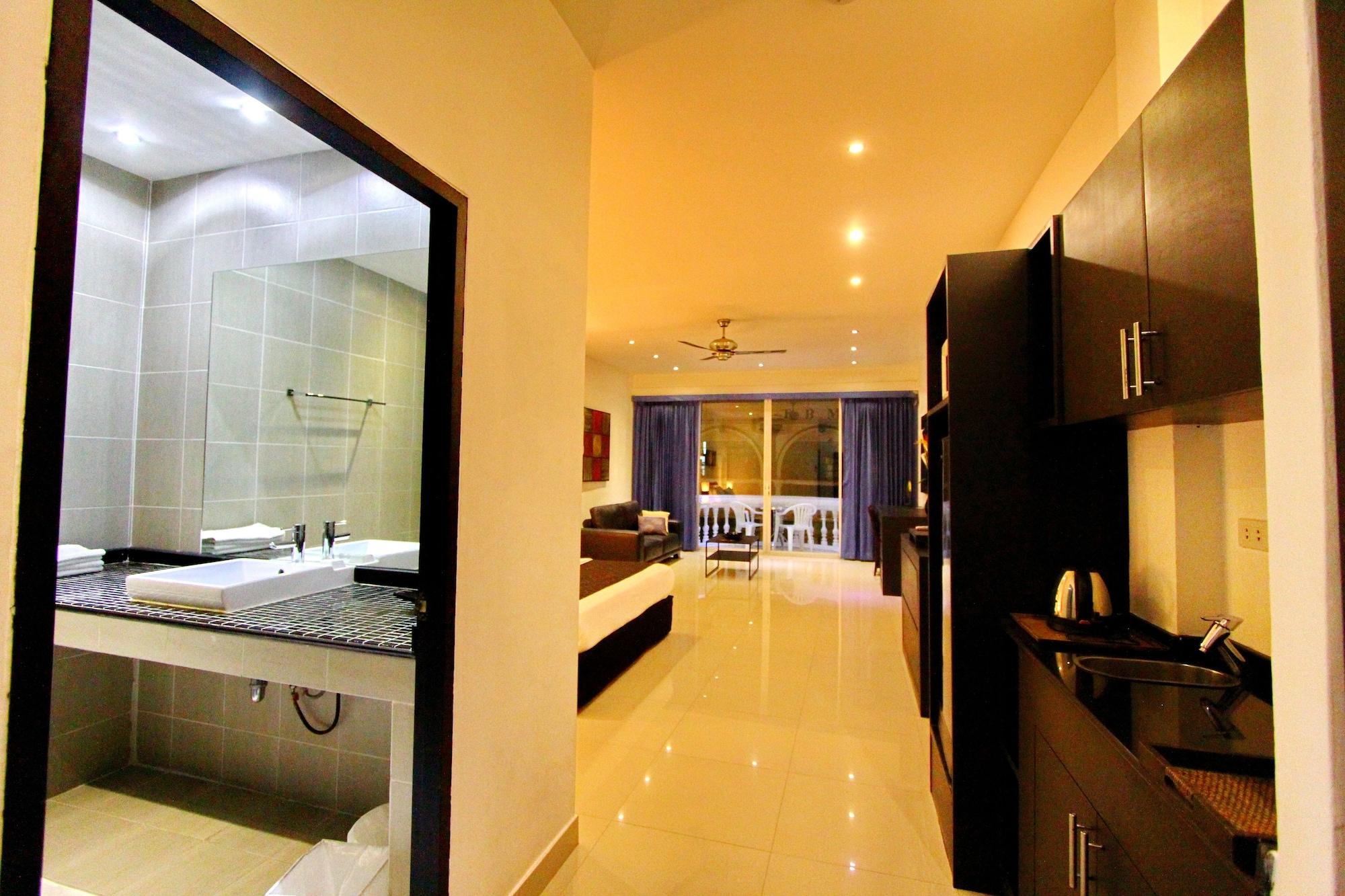 East Suites Pattaya Dış mekan fotoğraf