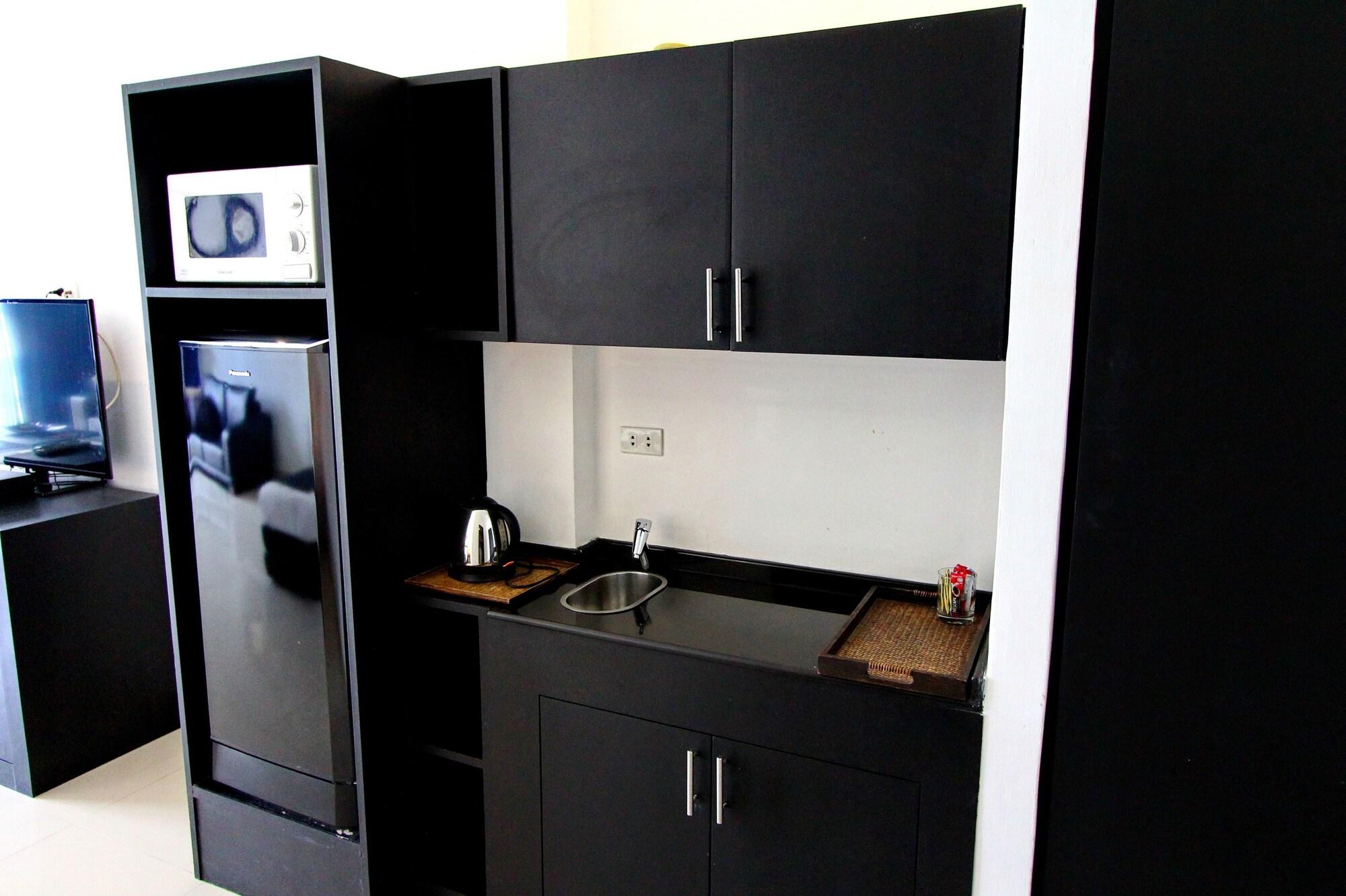 East Suites Pattaya Dış mekan fotoğraf