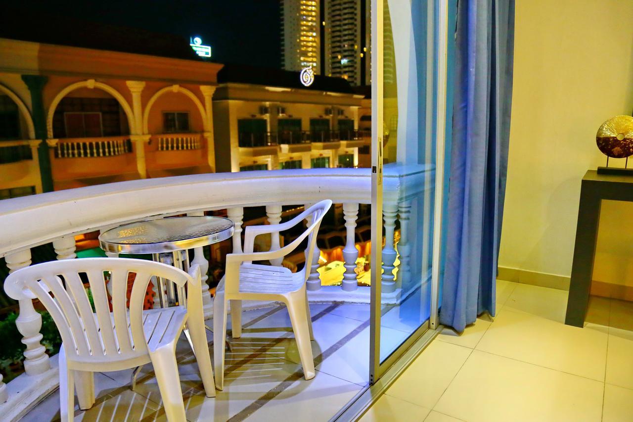 East Suites Pattaya Dış mekan fotoğraf