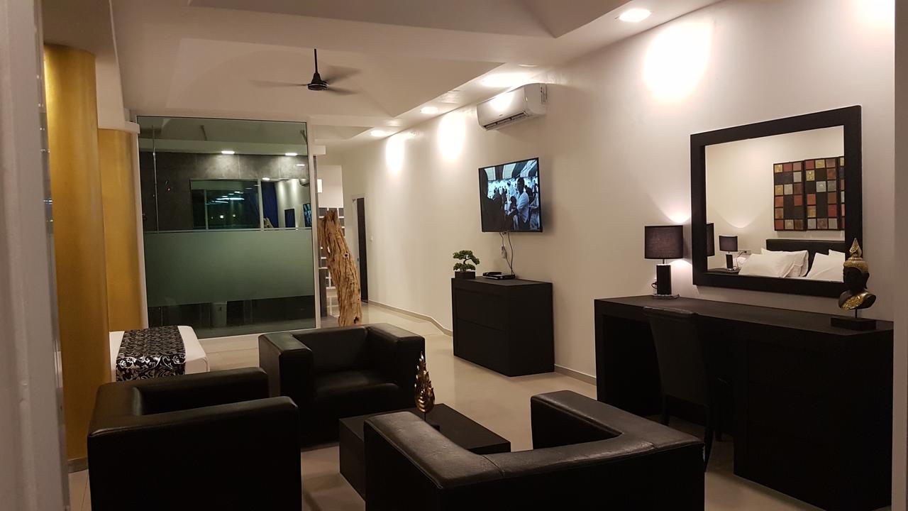 East Suites Pattaya Dış mekan fotoğraf