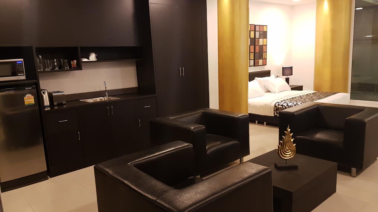 East Suites Pattaya Dış mekan fotoğraf